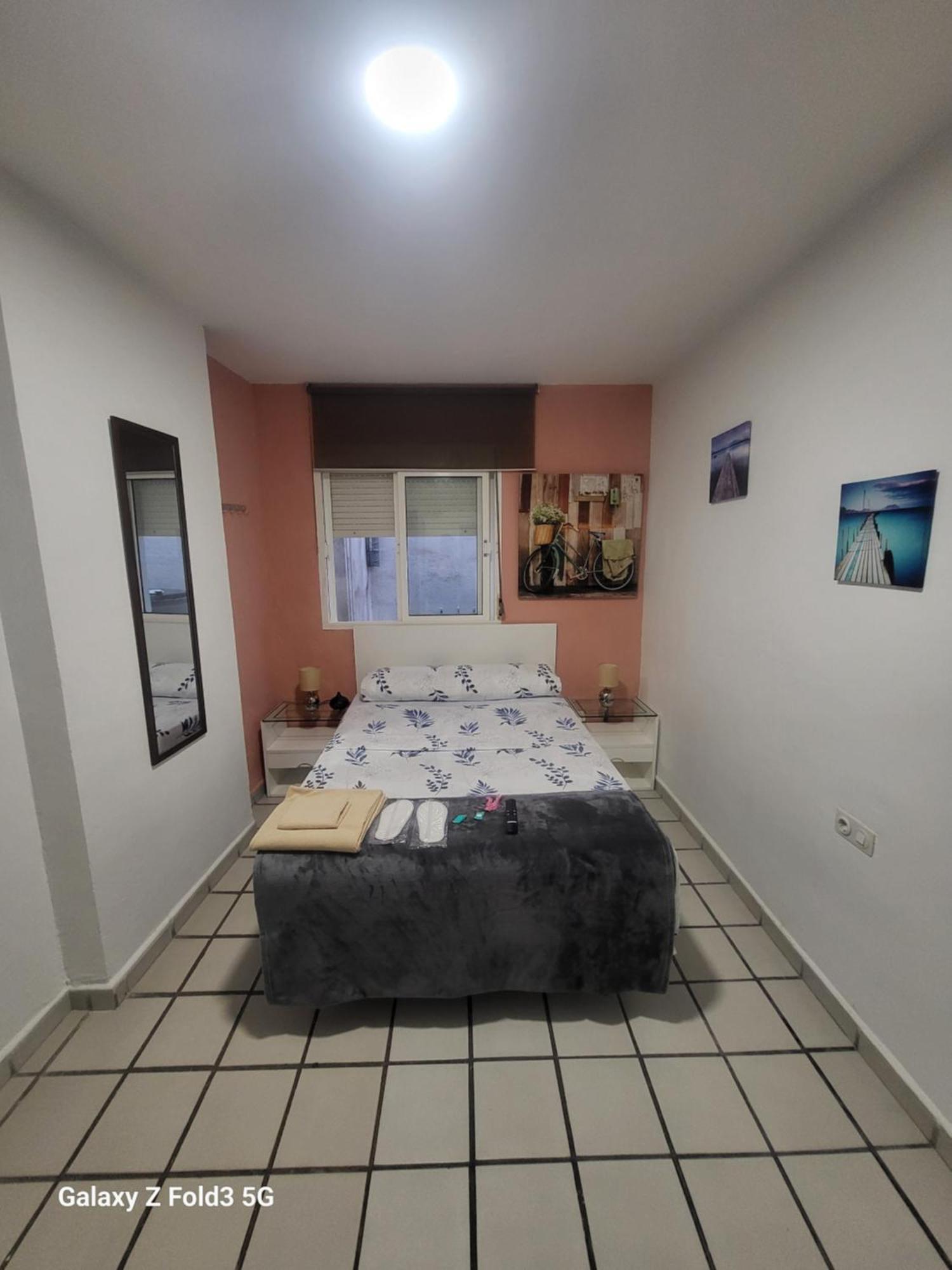 Habitacion Muy Centrica. Granada Bagian luar foto