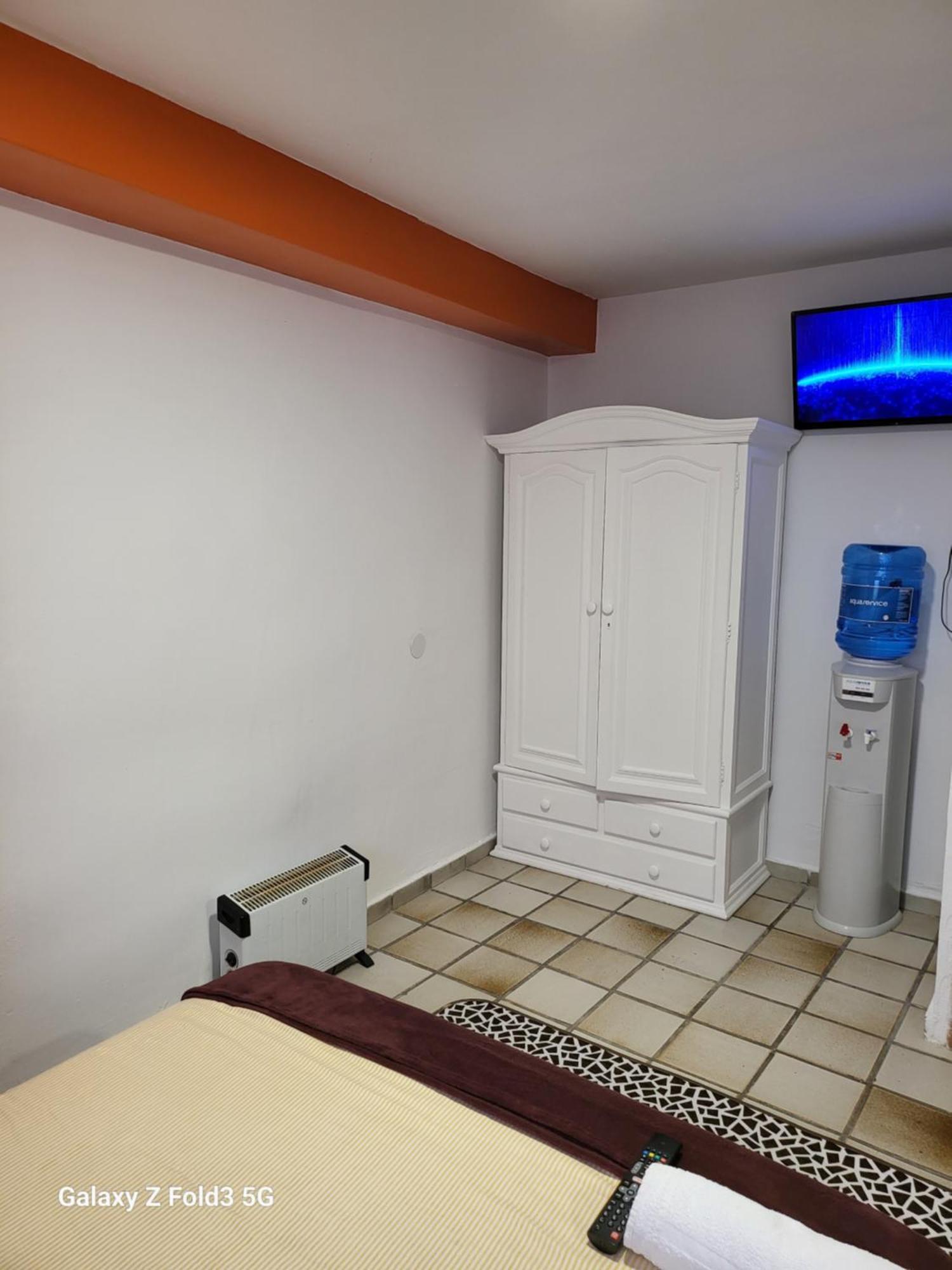 Habitacion Muy Centrica. Granada Bagian luar foto