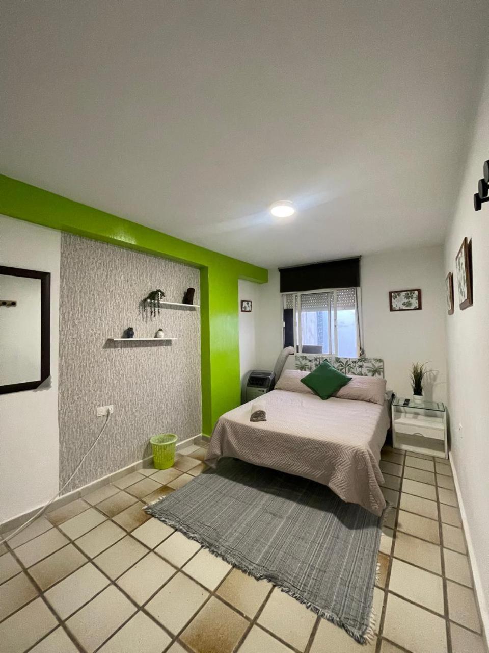 Habitacion Muy Centrica. Granada Bagian luar foto