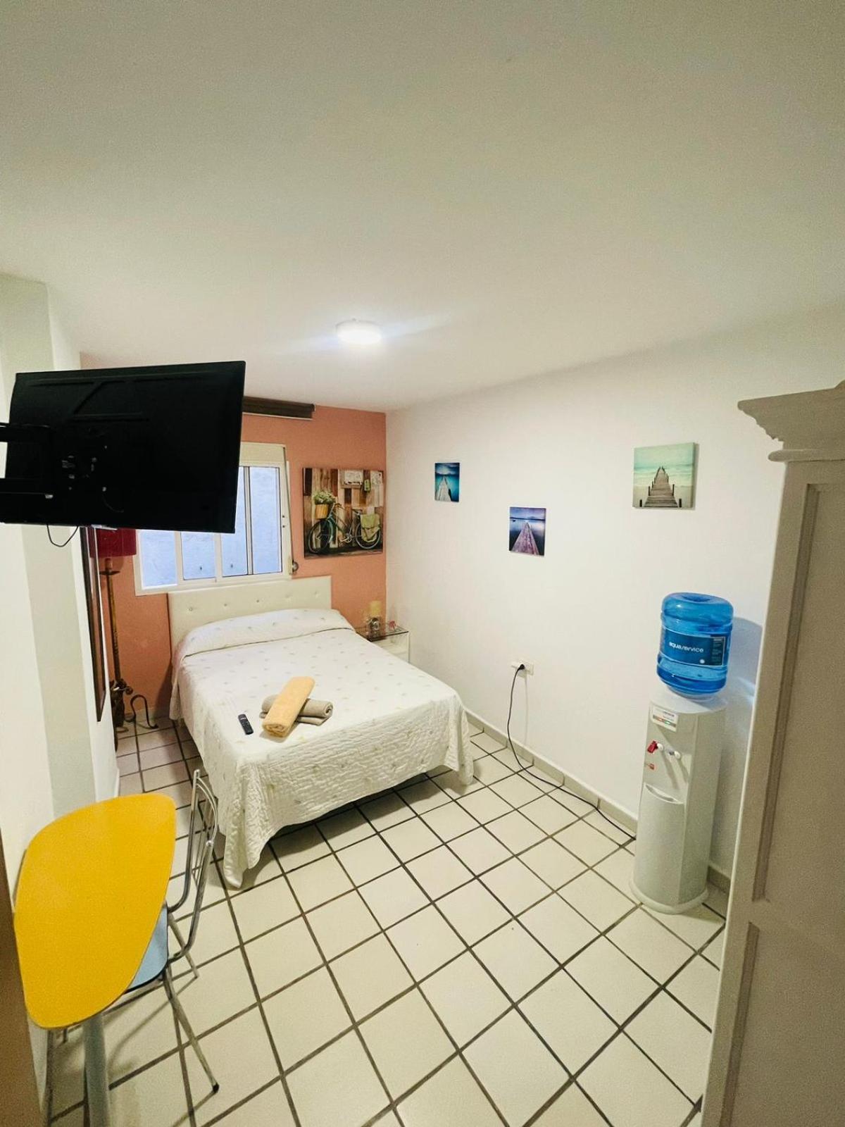 Habitacion Muy Centrica. Granada Bagian luar foto