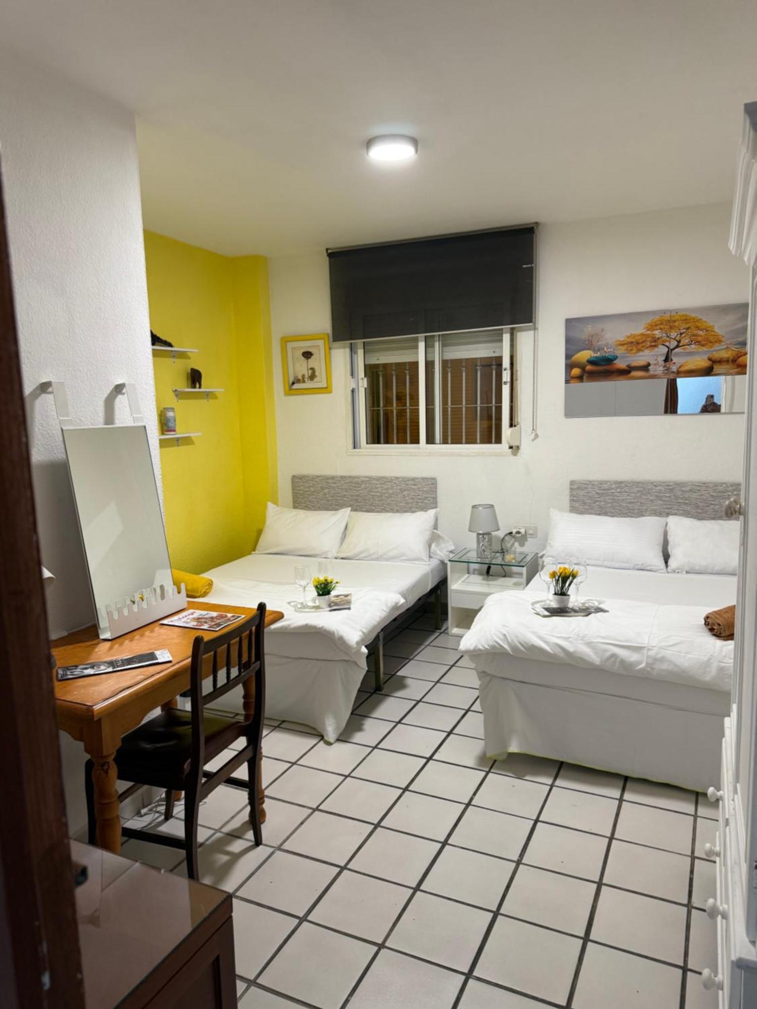 Habitacion Muy Centrica. Granada Bagian luar foto
